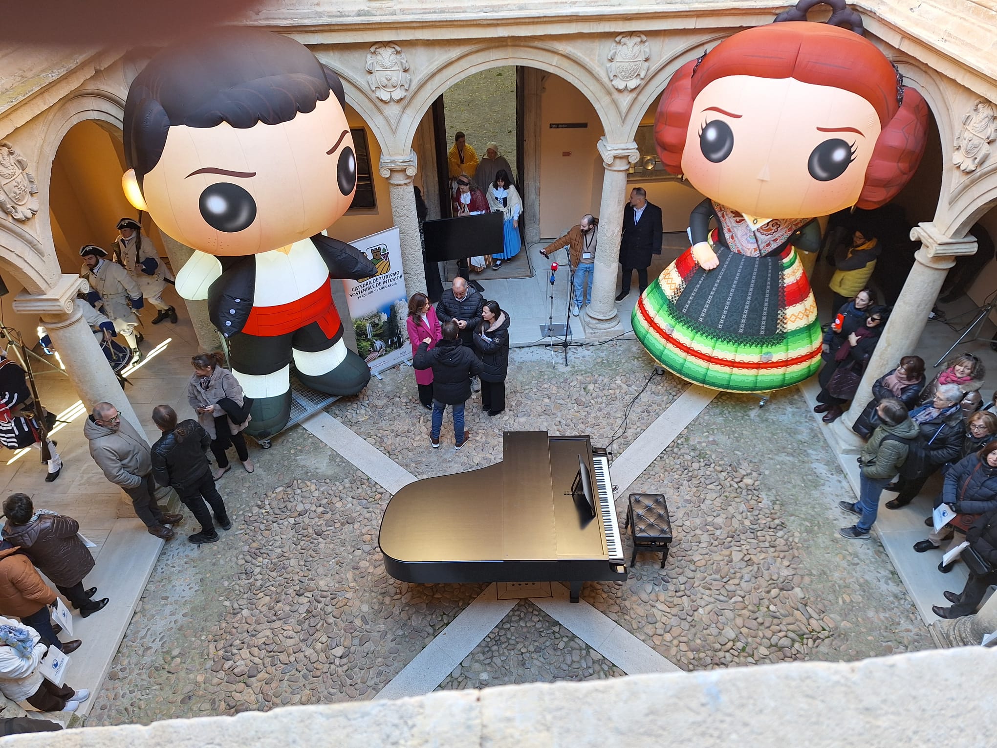 Almansa se convierte en el escenario perfecto para el estreno de la Cátedra de Turismo Sostenible de Interior de la UCLM y Diputación de Albacete